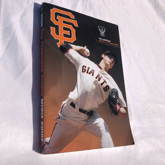 2009 San Francisco giants media guide - Picture 3 of 8